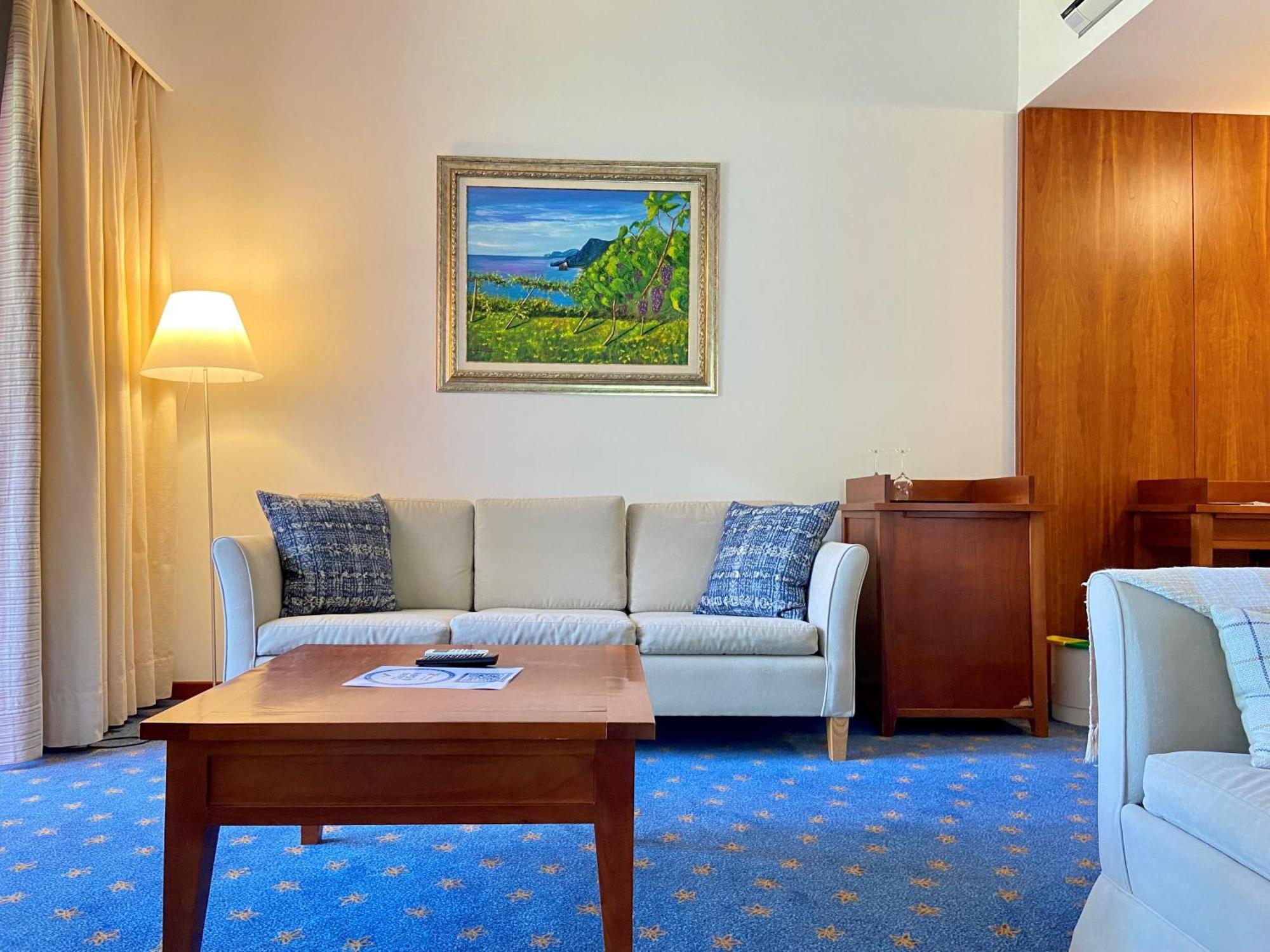 Bio Hotel - Hotel Quinta Da Serra Câmara de Lobos Εξωτερικό φωτογραφία